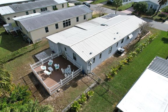 220 Kiwi, Barefoot Bay, FL 32976