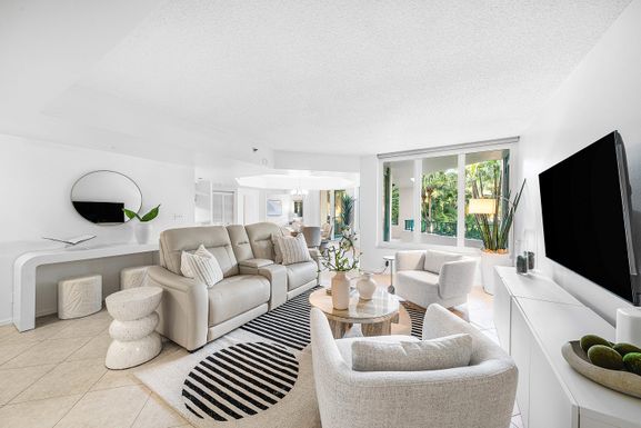 100 5th, Boca Raton, FL 33432