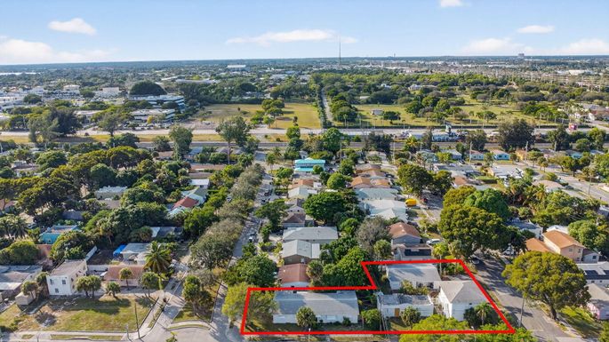 5501 Manning, West Palm Beach, FL 33407