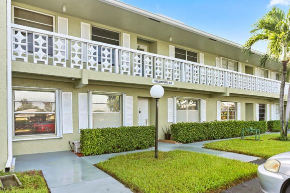 2460 Juniper, Delray Beach, FL 33445