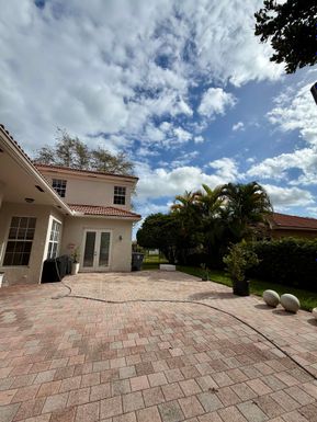 5684 Via De La Plata, Delray Beach, FL 33484