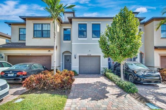 2374 Post St,, Palm Springs, FL 33406