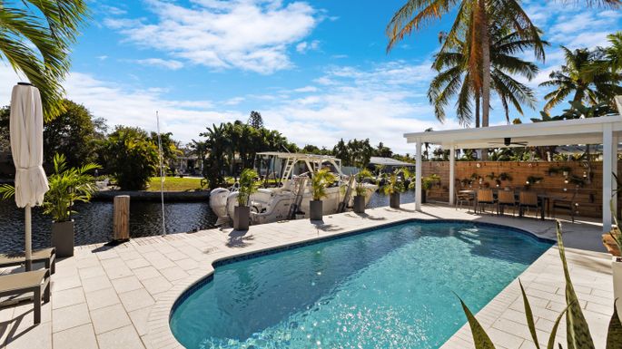 1060 9th, Pompano Beach, FL 33060