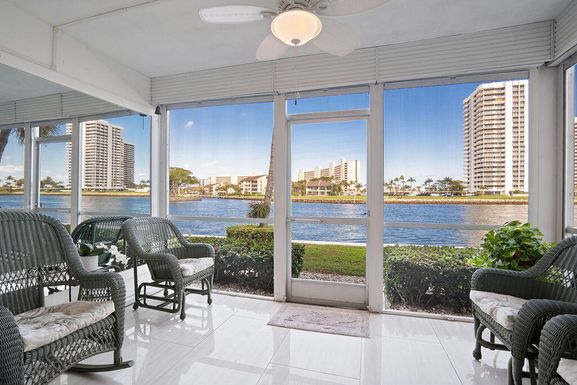 20 Yacht Club, North Palm Beach, FL 33408