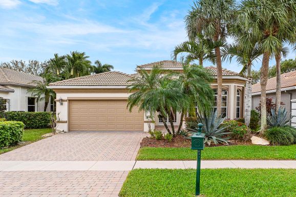 8672 Via Avellino, Lake Worth, FL 33467