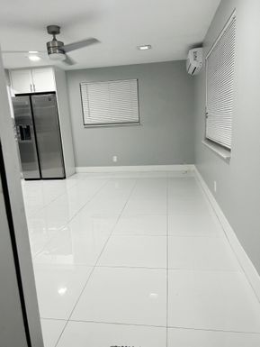 721 6th, Hallandale Beach, FL 33009