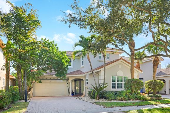 104 Via Azurra, Jupiter, FL 33458
