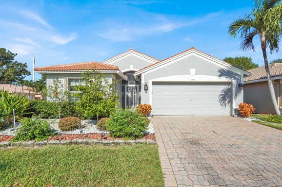 5355 La Casa, Boynton Beach, FL 33437