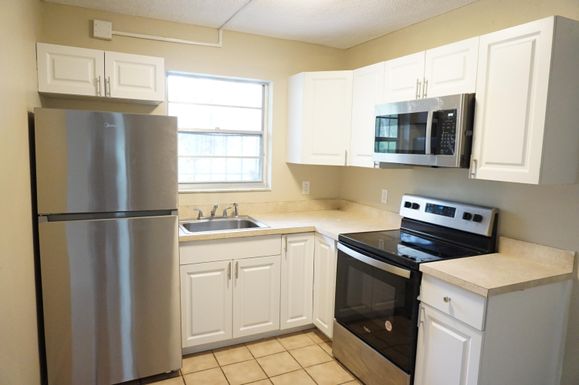 4700 Gardenette, West Palm Beach, FL 33415