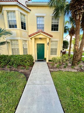 1809 Belmont, Boynton Beach, FL 33436