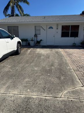 4916 Pimlico, West Palm Beach, FL 33415