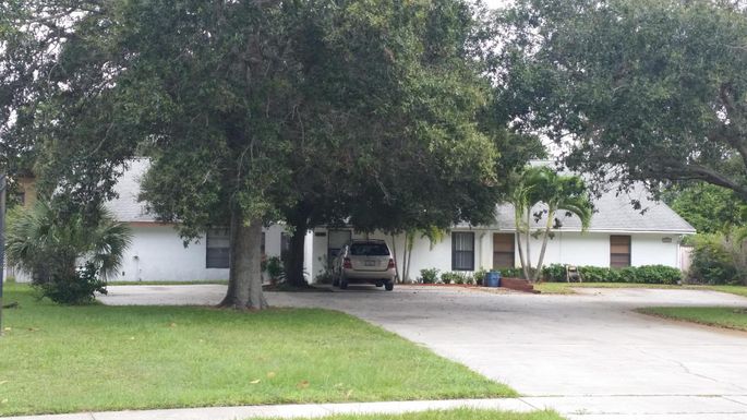 12738 Peconic, Wellington, FL 33414