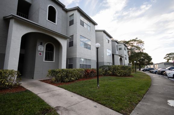 1401 Village, West Palm Beach, FL 33409
