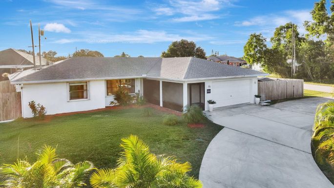 1902 South Buttonwood, Port Saint Lucie, FL 34952