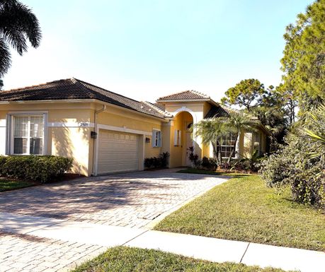 2585 Stonebriar, Stuart, FL 34997