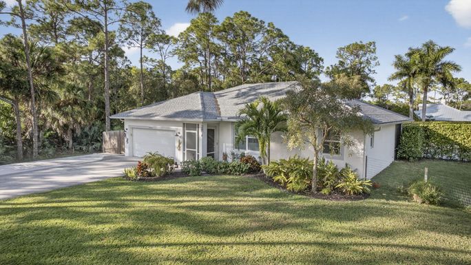15485 68th, The Acreage, FL 33470