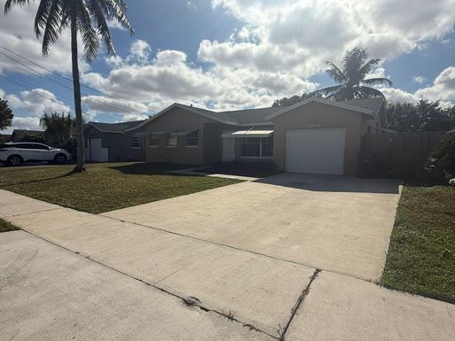 9244 2nd, Boca Raton, FL 33428