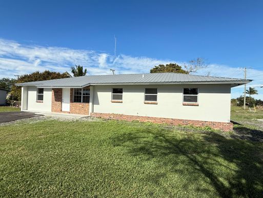 125 Avenue M, Belle Glade, FL 33430