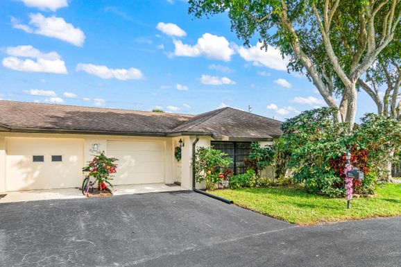 4863 Hawkwood, Boynton Beach, FL 33436