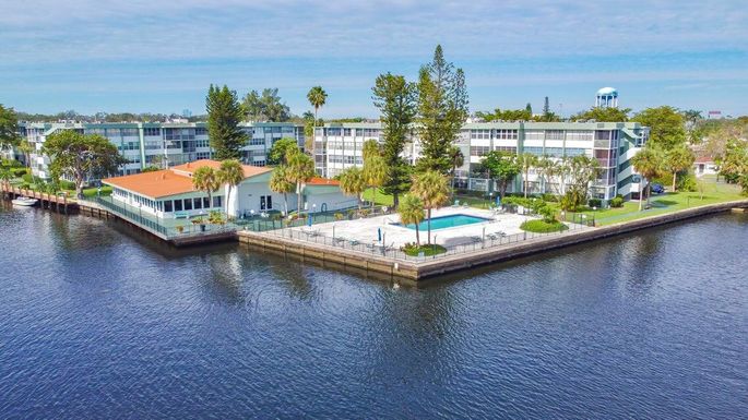 2731 Taft, Hollywood, FL 33020