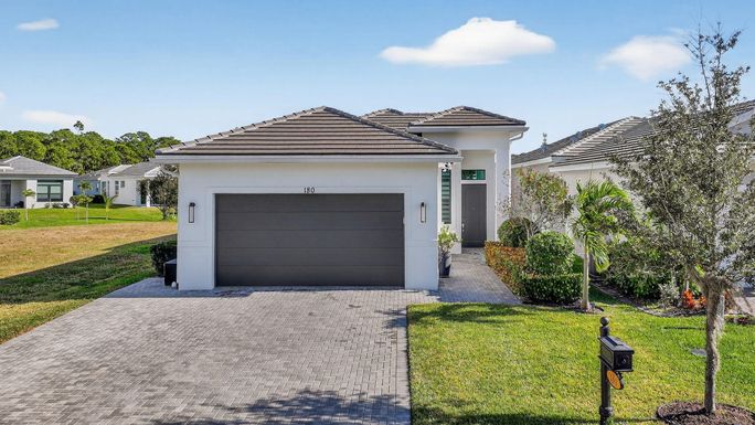 180 Via Bisento, Port Saint Lucie, FL 34952