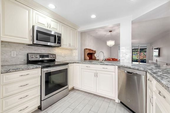 16021 Loch Katrine, Delray Beach, FL 33446