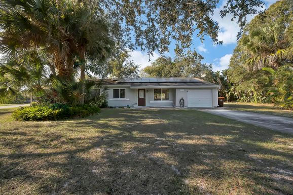 2385 6th, Vero Beach, FL 32962