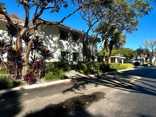 25 Pelican Pointe, Delray Beach, FL 33483