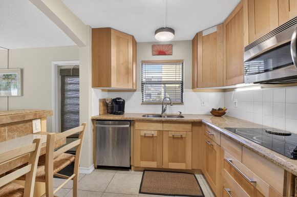 501 Dotterel, Delray Beach, FL 33444