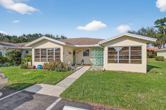 5193 Lakefront, Delray Beach, FL 33484