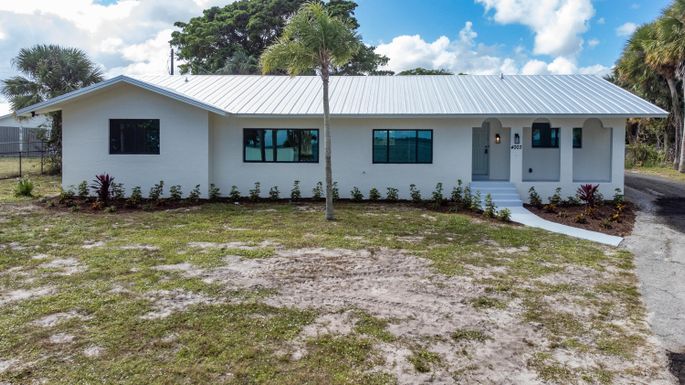 4003 Indian River, Fort Pierce, FL 34982