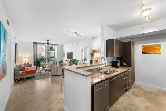 550 Okeechobee, West Palm Beach, FL 33401