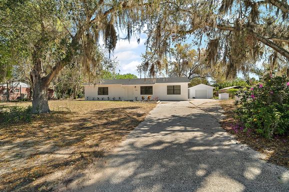 33830 South Haines Creek  Road, Leesburg, FL 34788