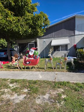 2396 Daphne, West Palm Beach, FL 33415