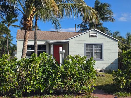1722 N, Lake Worth Beach, FL 33460