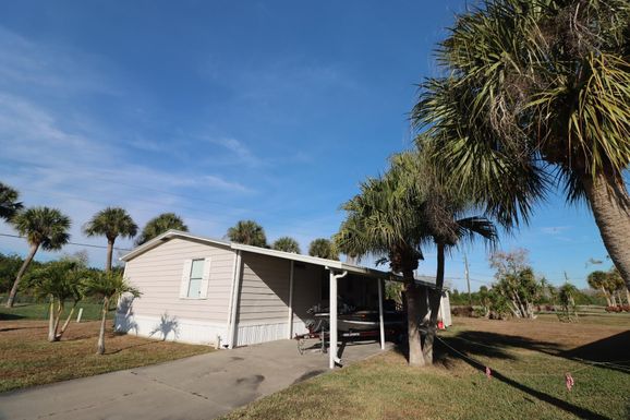 4281 15th, Okeechobee, FL 34974