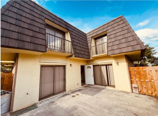 4626 Cherry, West Palm Beach, FL 33417