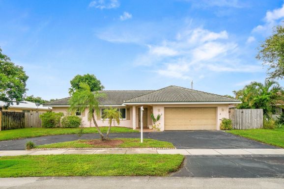 921 11th, Boca Raton, FL 33486