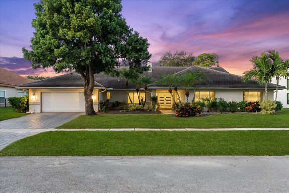 4429 Woodfield, Boca Raton, FL 33434