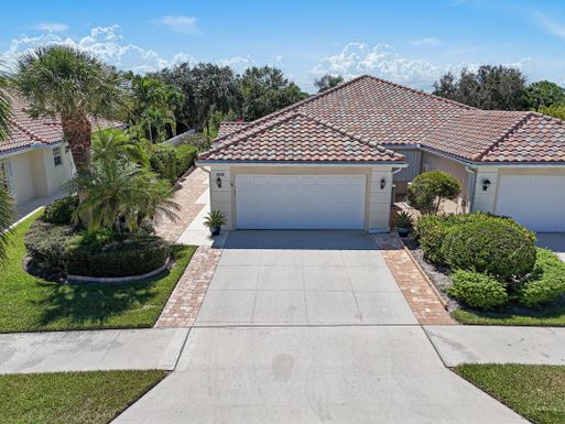 8256 Paurotis, Hobe Sound, FL 33455