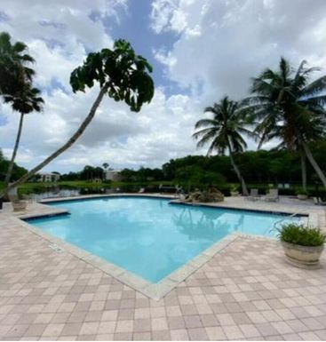 600 Crestwood, Royal Palm Beach, FL 33411