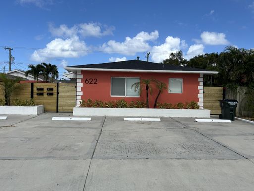 622 M, Lake Worth Beach, FL 33460