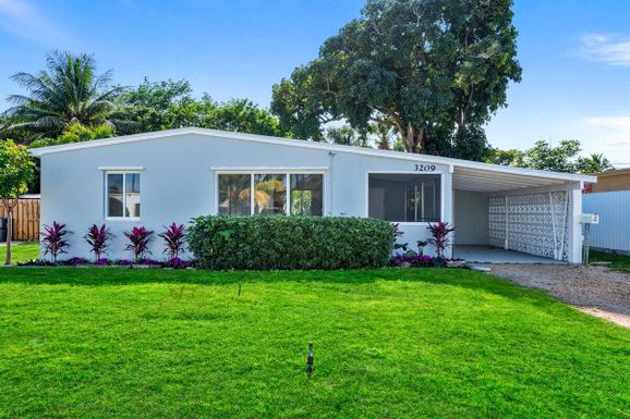 3209 French, Lake Worth, FL 33461