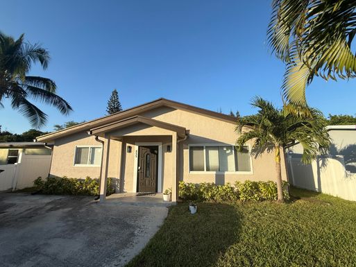255 Glouchester, Boca Raton, FL 33487