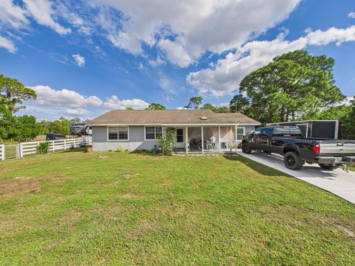 513 Serenade, Lake Placid, FL 33852