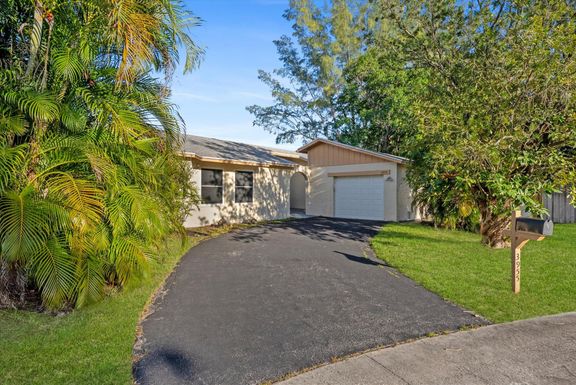 3955 3rd, Deerfield Beach, FL 33442
