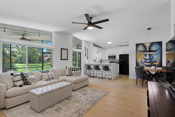 22259 Woodspring, Boca Raton, FL 33428