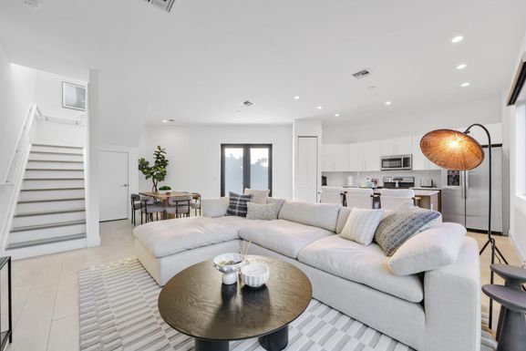 2201 Florida, Delray Beach, FL 33483