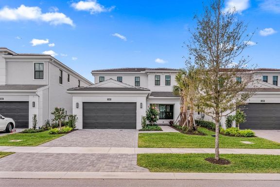 13185 Faberge, Palm Beach Gardens, FL 33418
