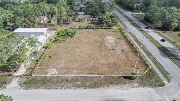16705 Lancashire, Loxahatchee, FL 33470